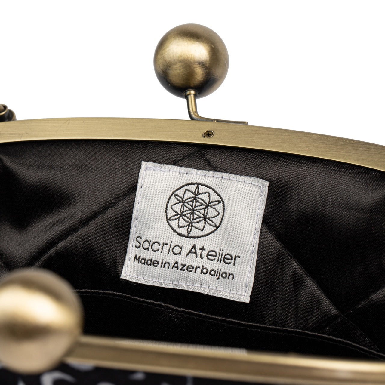 Admiring Gaze Bag