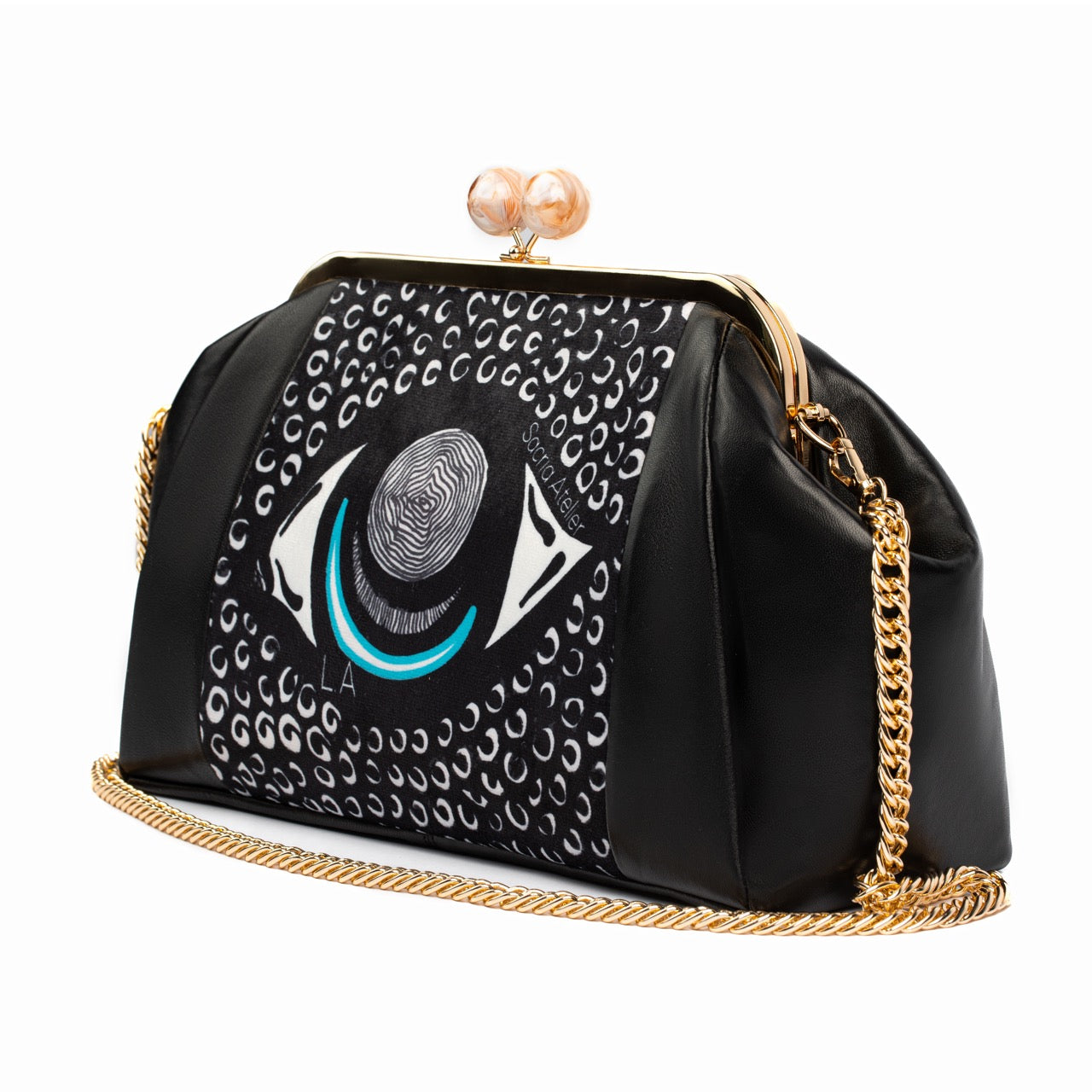 Admiring Gaze Leather Bag