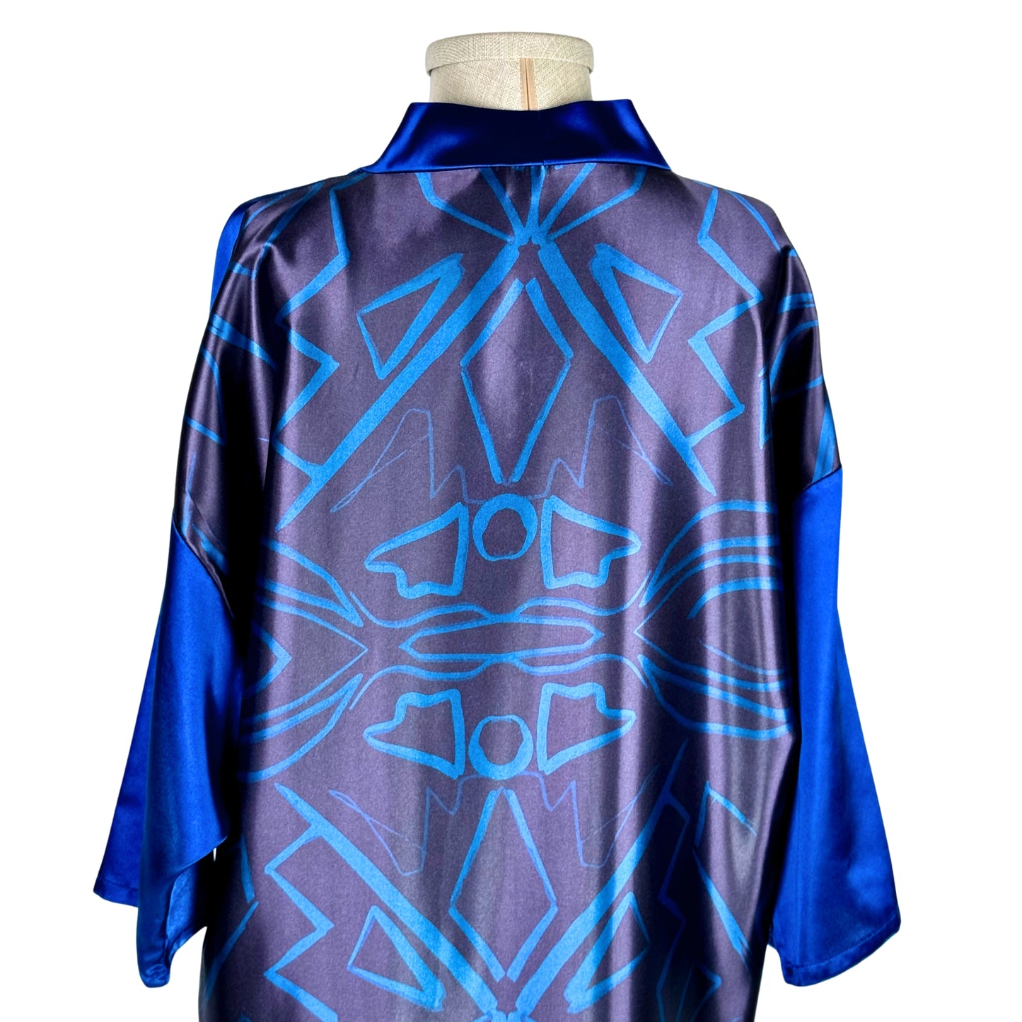 Dreamer`s Kimono in Dark Blue